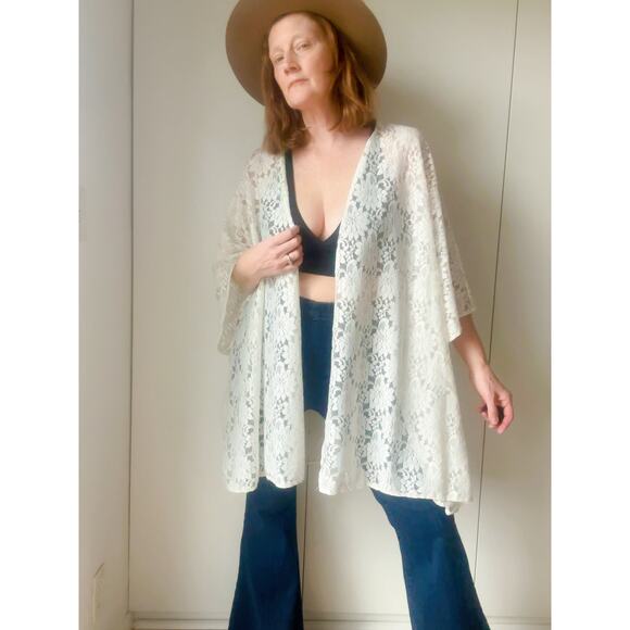 Vintage Lace Kimono Jacket Wrap Shawl White Multi Fit Size Bohemian Hippie - Picture 9 of 9